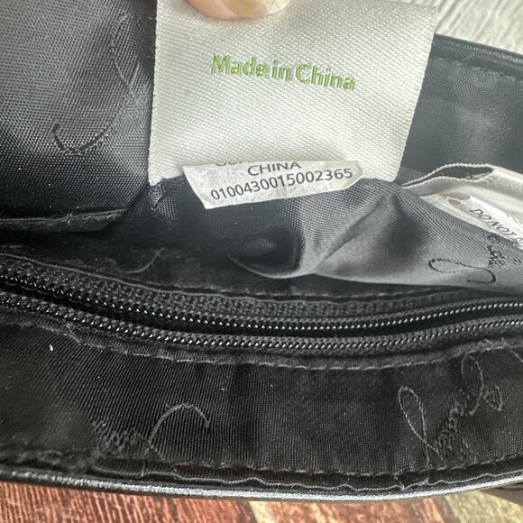 Disney Parks Vera Bradley Lazer Cut Mickey Mouse Icon Crossbody Bag Black +White - Picture 13 of 16